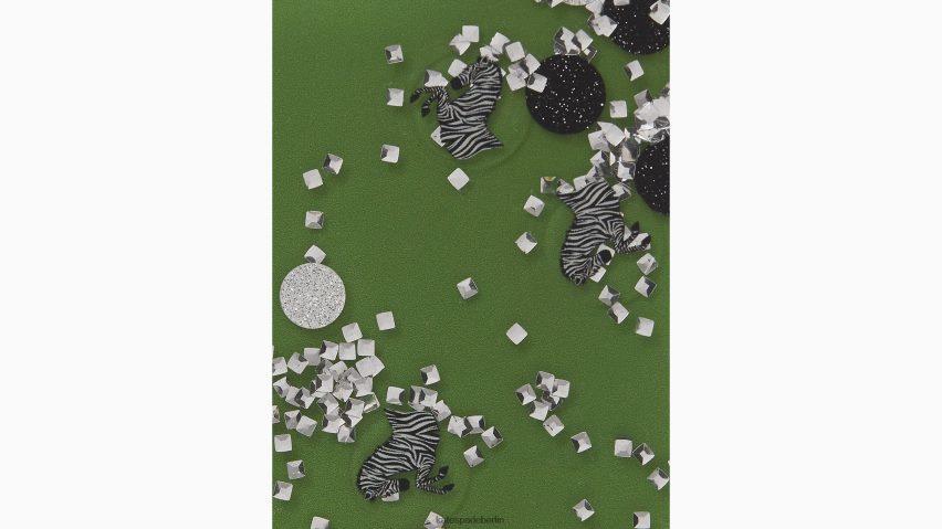 de Kate Spade Frauen Flüssigglitzernde Zebra-Hülle für das iPhone 13 Pro Max schwarz-multi NB82J21449 Zubehör