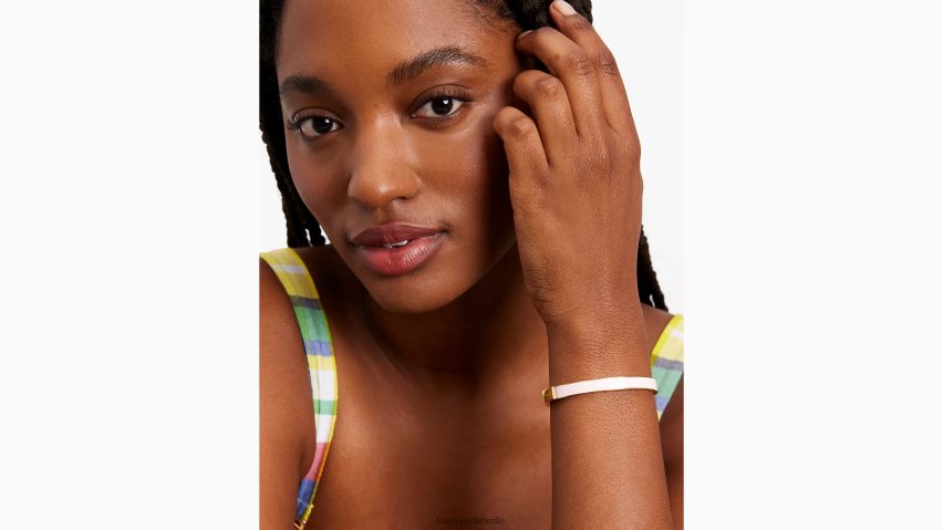 de Kate Spade Frauen Halten Sie inne und riechen Sie den dünnen Idiom-Armreif der Rosen erröten NB82J21031 Zubehör