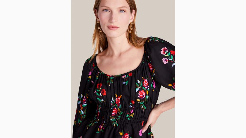 de Kate Spade Frauen Langärmliges Riviera-Oberteil mit Herbstblumenmuster Schwarz NB82J2965 Bekleidung