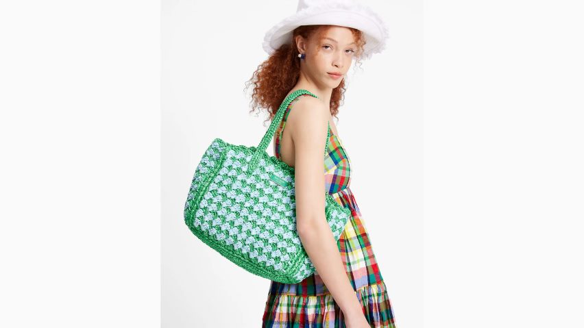 de Kate Spade Frauen Mittelgroße gestreifte gehäkelte Bast-Tragetasche von High Tide frisches Grün multi NB82J211 Zubehör