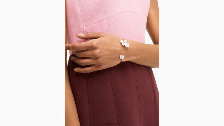 de Kate Spade Frauen kostbare Stiefmütterchen-Flex-Manschette Creme-Multi/Roségold NB82J21101 Zubehör